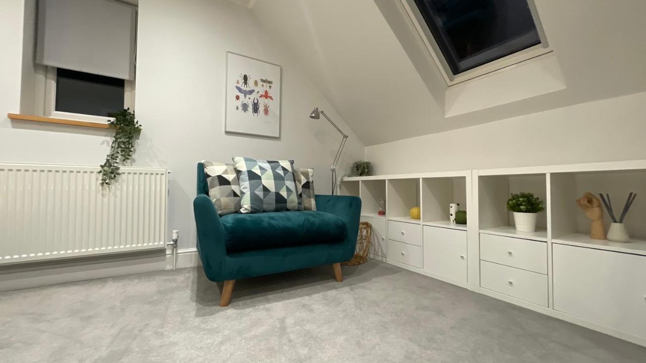 Unique Luxury Detached Apartment In Windsor That Sleeps 4 Eksteriør bilde