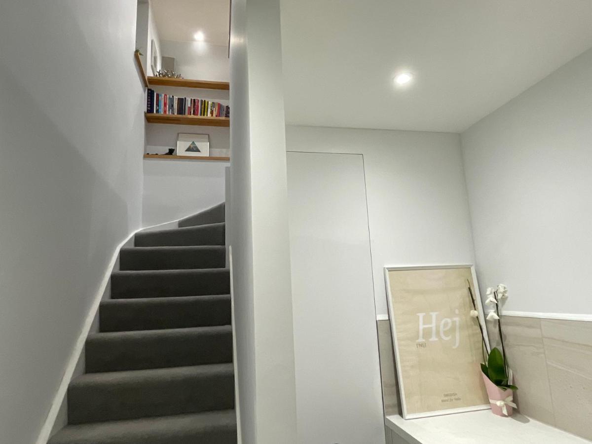 Unique Luxury Detached Apartment In Windsor That Sleeps 4 Eksteriør bilde