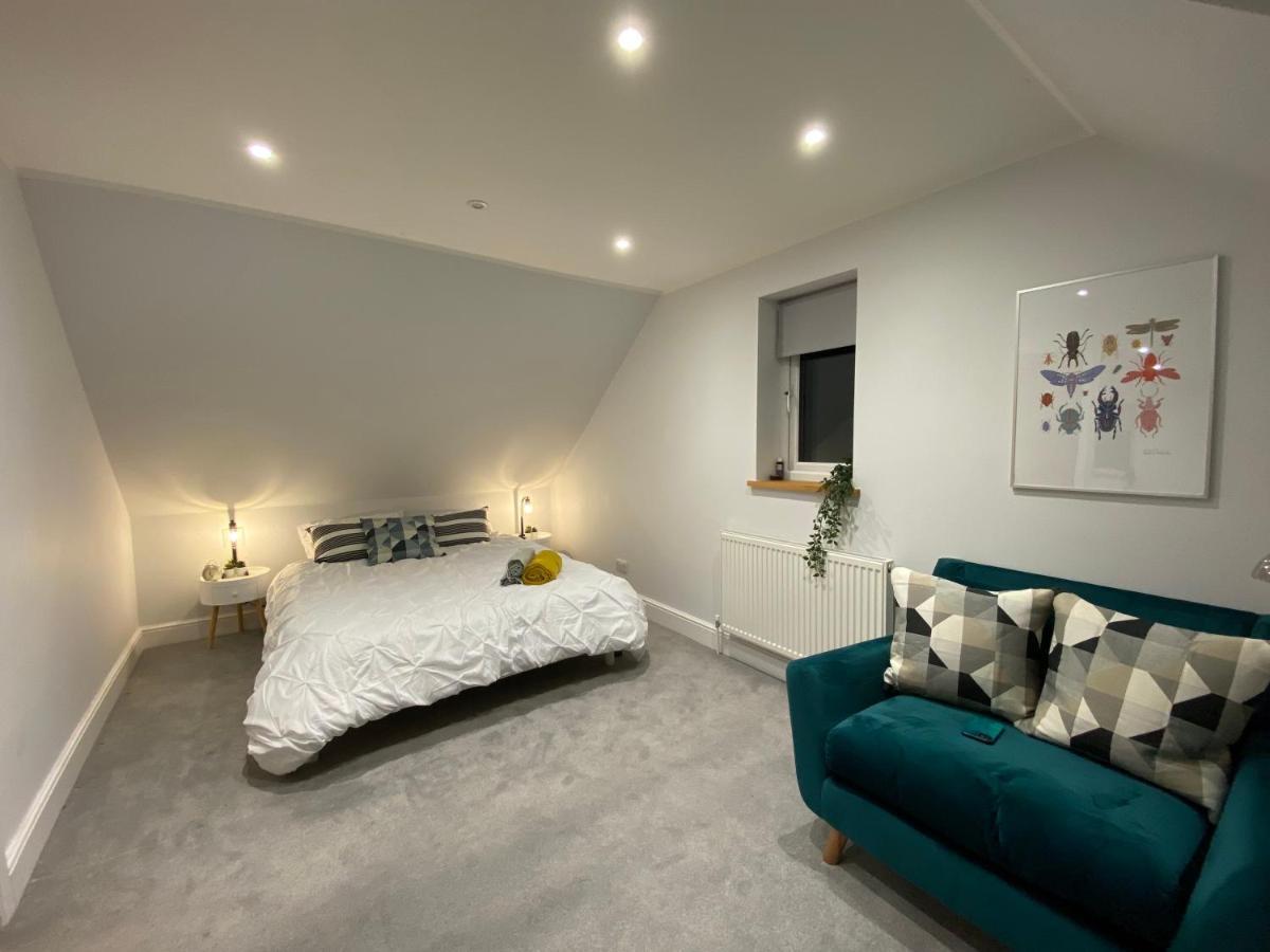 Unique Luxury Detached Apartment In Windsor That Sleeps 4 Eksteriør bilde